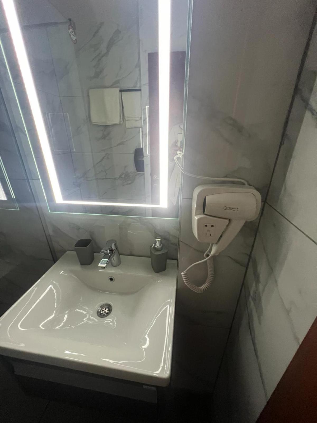 Hotel Reina 부쿠레슈티 외부 사진