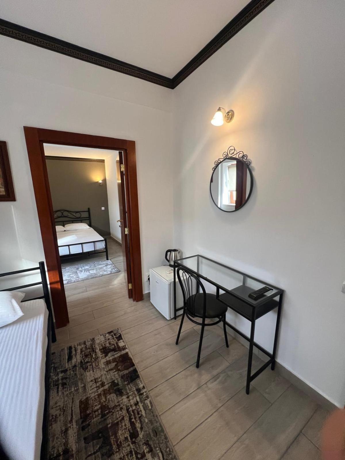 Hotel Reina 부쿠레슈티 외부 사진