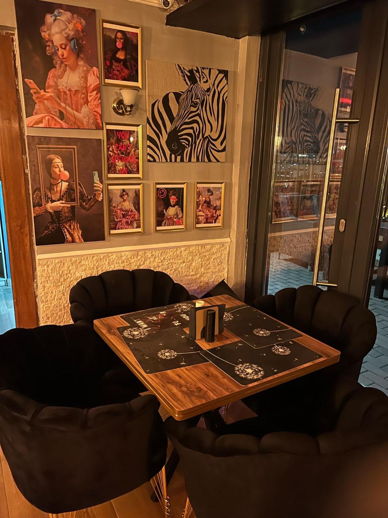 Hotel Reina 부쿠레슈티 외부 사진