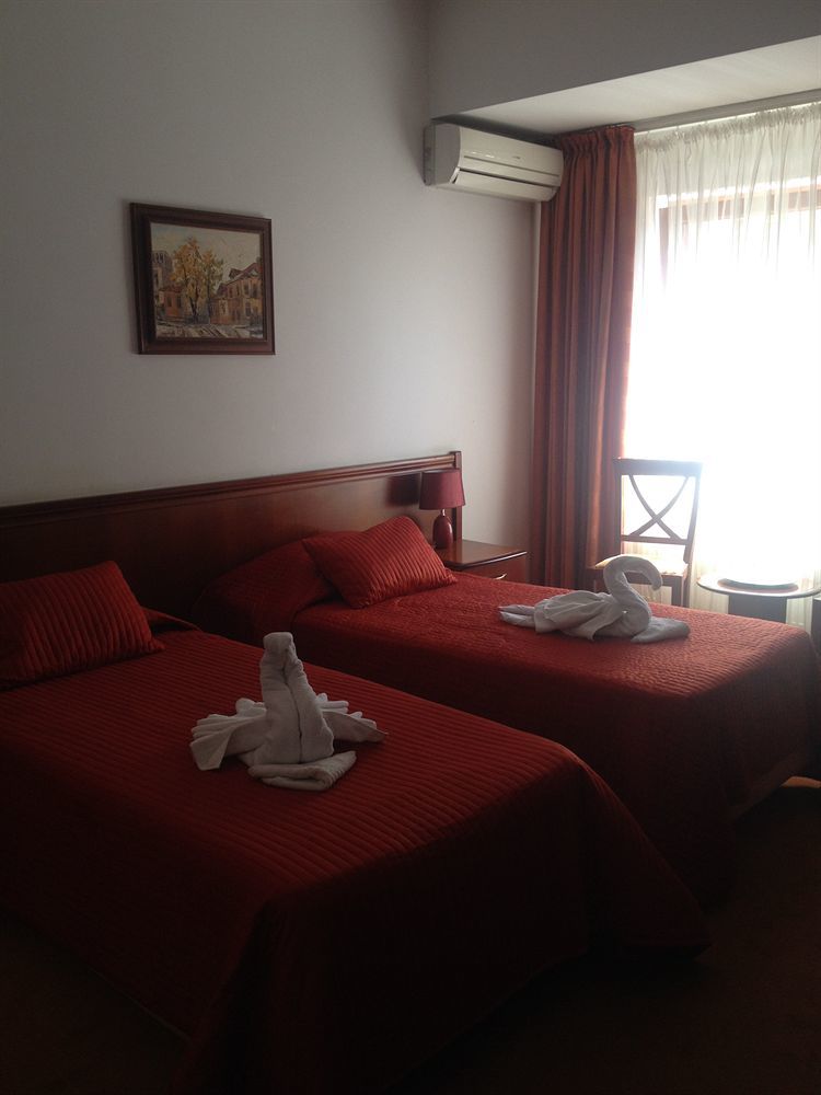 Hotel Reina 부쿠레슈티 외부 사진