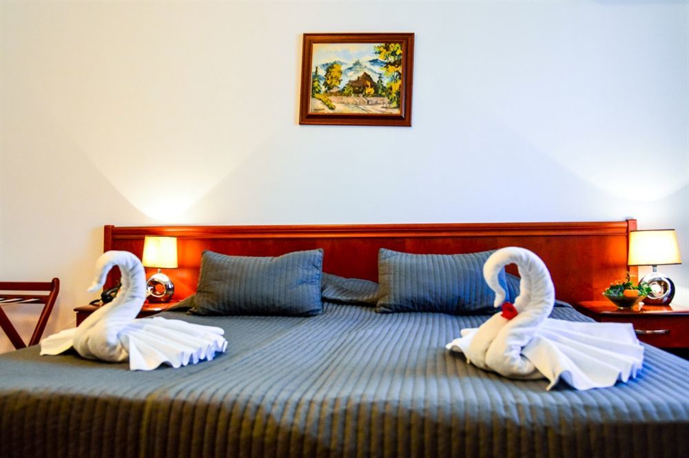 Hotel Reina 부쿠레슈티 외부 사진
