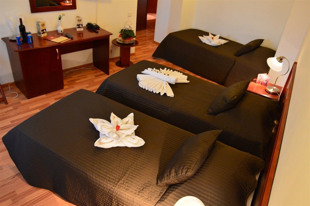 Hotel Reina 부쿠레슈티 외부 사진
